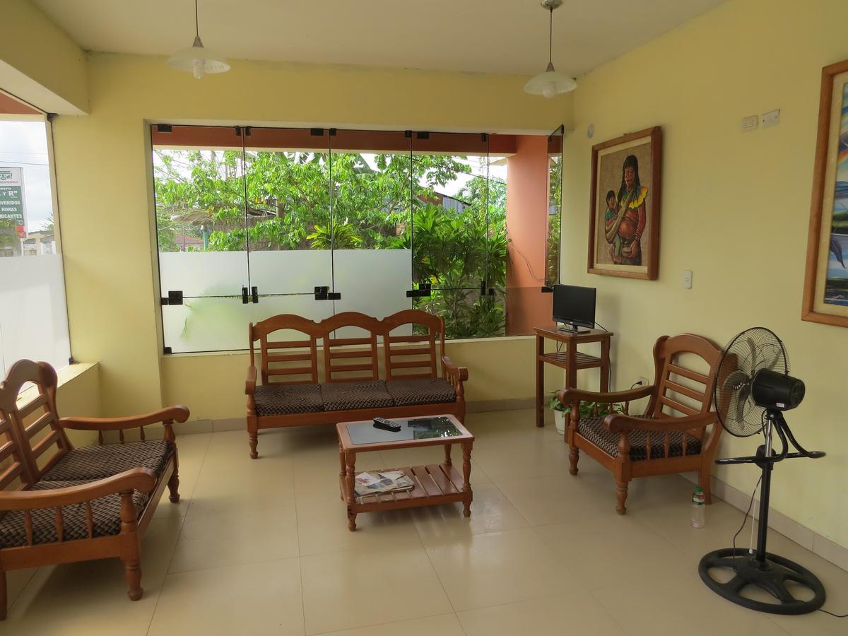 Hostal El Puerto Yurimaguas المظهر الخارجي الصورة